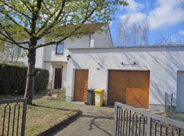 Vermietetes Reiheneckhaus in Hochzoll-Süd – Garten, Garage & Nähe Kuhsee, 86163 Augsburg / Hochzoll-Süd, Reihenendhaus