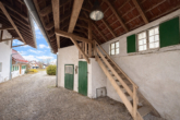 Außenansicht - Bauernhof mit Wohnbebauung, Pferdestall und angrenzender Koppel auf großzügigem Grundstück 9716 qm