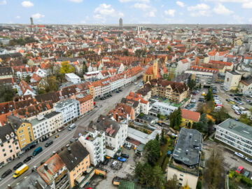 Nutzen Sie diese Gelegenheit, um in eine zukunftsorientierte Immobilieninvestition zu investieren!, 86153 Augsburg, Haus